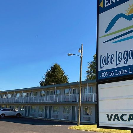 Lake Logan Inn Eksteriør billede